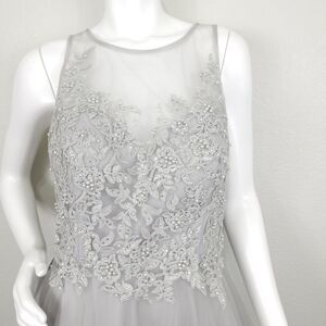 May Queen Silver Beaded Embroidered Prom Formal Short Gown Size 12